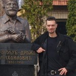 Misa Matic with Draza statue